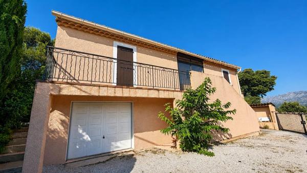 Vente                                                      Villa
                        
                     3 pièces                      72 m2                     à Pourrières