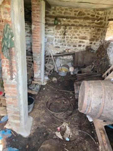 Ancienne forge sur 3 niveaux 105m² sur 777m² de terrain 23 500 €