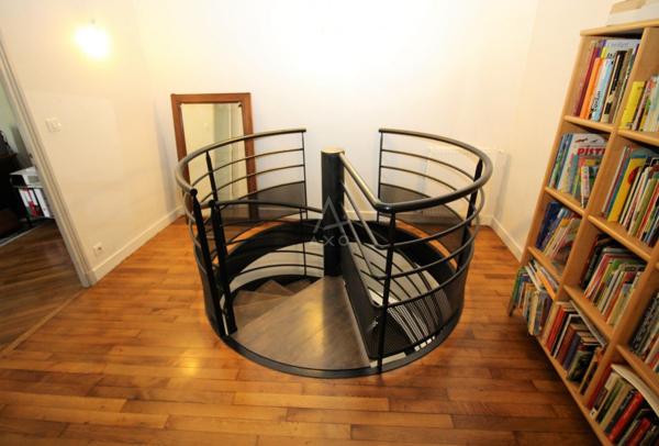 MOISSAC, PRES DU CANAL; EMPLACEMENT EXCEPTIONNEL ET RARE, SUPERBE MAISON DE VILLE ENTIEREMENT RENOVEE