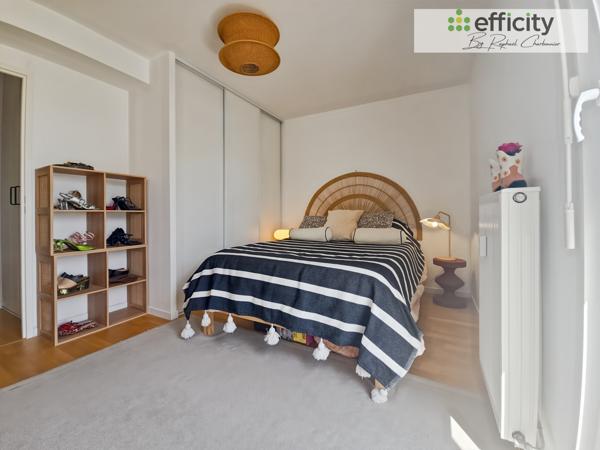 Appartement
         4 pièces
        - 96 m² 379 000 € *