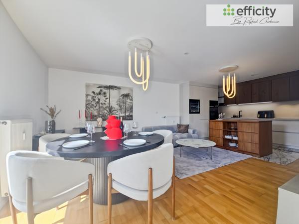 Appartement
         4 pièces
        - 96 m² 379 000 € *