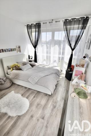Appartement à vendre 4 pièces 72,7 m² Chambourcy