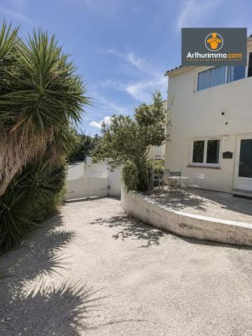 Vente                                                      Maison
                        
                     8 pièces                      237 m2                     à Porticcio