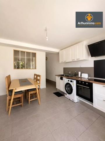 Vente                                                      Maison
                        
                     8 pièces                      237 m2                     à Porticcio
