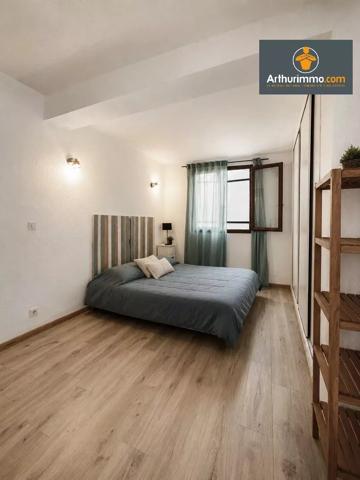 Vente                                                      Maison
                        
                     8 pièces                      237 m2                     à Porticcio