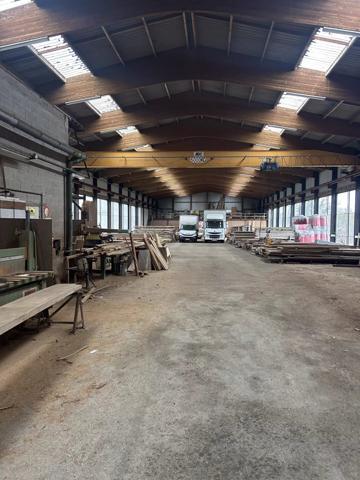 Vente Local industriel à Laval-en-Brie