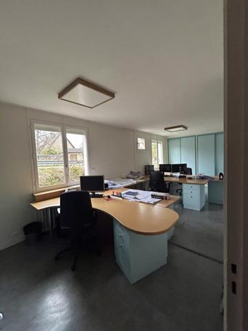 Vente Local industriel à Laval-en-Brie