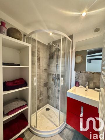 Immeuble à vendre 102 m² La Roche-Posay