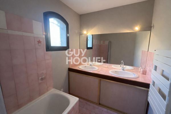 Maison familiale avec piscine sur la commune de La Boisse