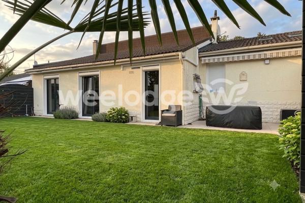 Maison à vendre 6 pièces de 114 m² à Mantes-la-Ville
