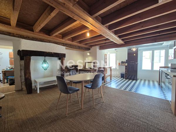 À LOUER - APPARTEMENT MEUBLÉ 3 CHAMBRES EN DUPLEX - BOURG SÉRENT