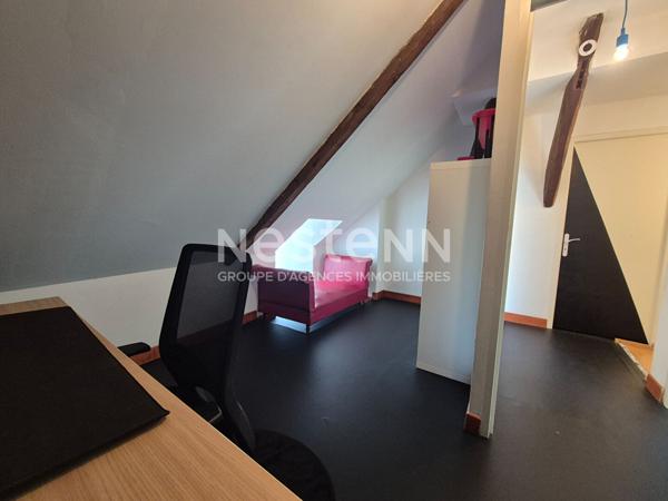 À LOUER - APPARTEMENT MEUBLÉ 3 CHAMBRES EN DUPLEX - BOURG SÉRENT