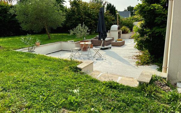 La Gouesnière (35350) Maison contemporaine 136 m² – 5 chambres. Vie de plain-pied, jardin arboré – Proche Saint-Malo