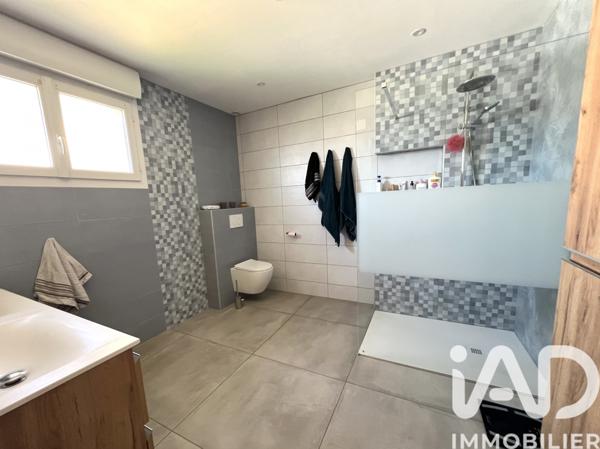 Maison à vendre 8 pièces 186 m² Frignicourt
