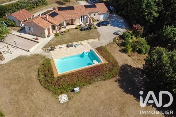 Maison à vendre 8 pièces 173,4 m² Sarlat-la-Canéda