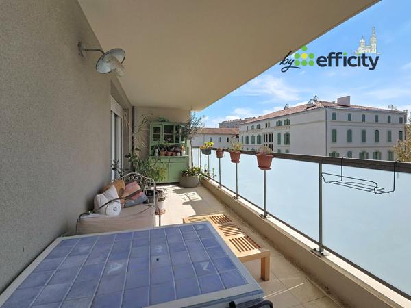 Appartement
         4 pièces
        - 75 m² 259 000 € *