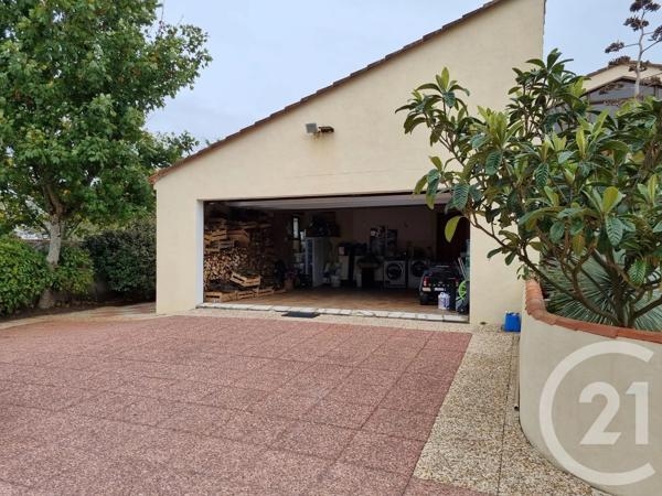 Maison à vendre  5 pièces - 226,31 m 2   ST JEAN DE MONTS  - 85