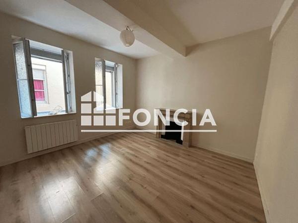 Location Studio 24.41 m² - 58 GRANDE RUE Trevoux 01600