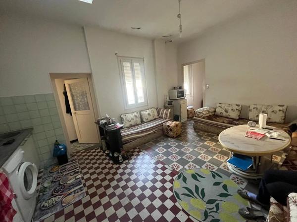 Vente                                                      Appartement
                        
                     2 pièces                      34 m2                     à Perpignan