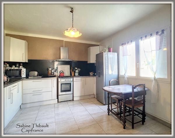 Département 72 (Sarthe), à Mayet, maison à vendre 4 pièces - 103 m2 avec dépendances - Terrain d'environ 5000 m2