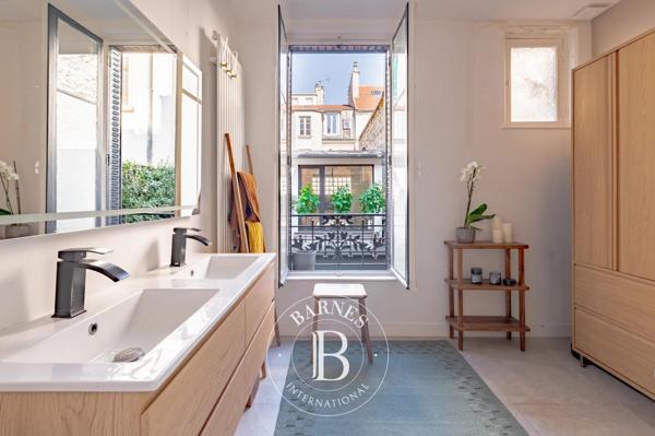 Paris 14ème, Maison 6 Chambres -  415 m² à vendre