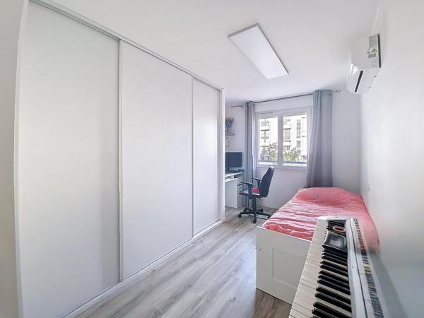 SUPERBE APPARTEMENT T4 93 M² - AJACCIO