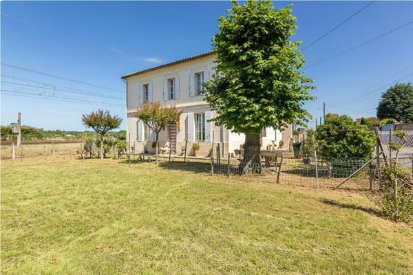 Maison en pierre 129 m² - 3 chambres - Garage 75 m² - Terrain 775 m² - Libourne