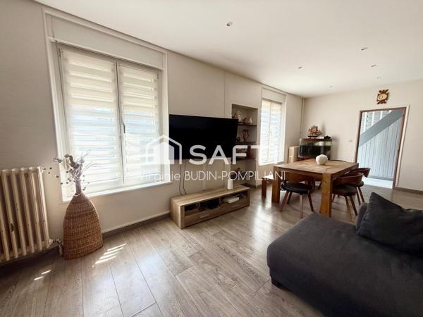 Maison familiale 6 chambres  + jardin + garage à 2 pas des frontières – Charme & volumes assurés !