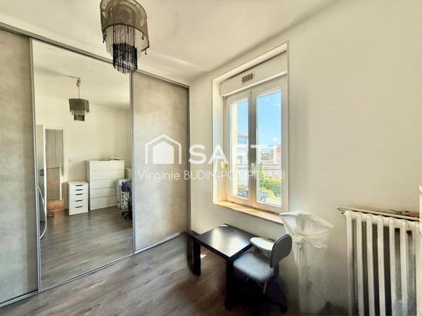 Maison familiale 6 chambres  + jardin + garage à 2 pas des frontières – Charme & volumes assurés !