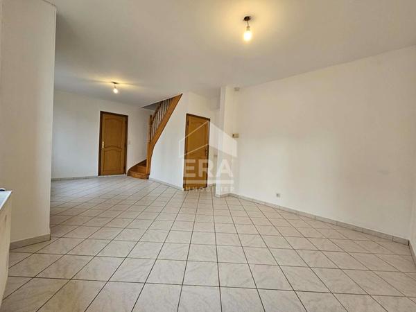 Maison individuelle rénovée 3 chambres semi plain pied