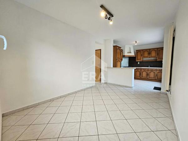 Maison individuelle rénovée 3 chambres semi plain pied