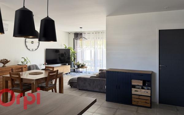 Maison à vendre    3 pièces •  Pia