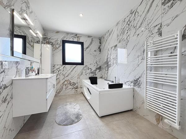Magnifique Villa de Plain-Pied (2021) – Quartier Prisé "Les Ors"