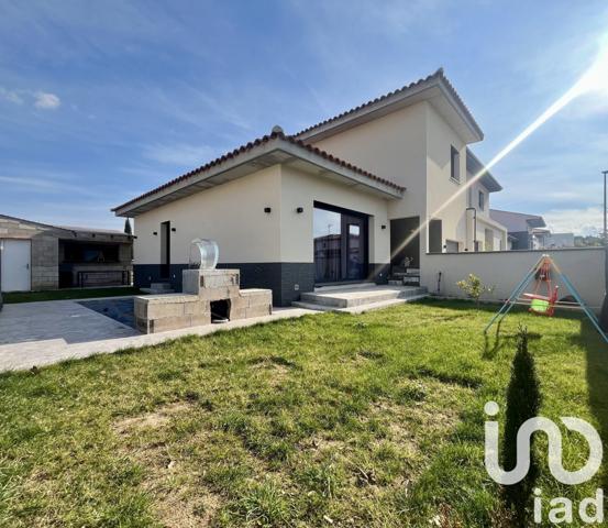 Maison 4 pièces de 109 m² à Canohès (66680)