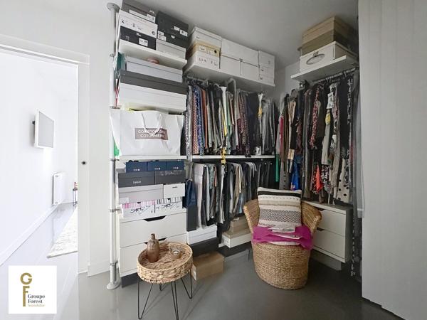 DEMEURE DE CHARME ATYPIQUE SEMI PLAIN-PIED