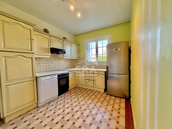 Maison à Fleury Les Aubrais, de 6 pièces, surface 165 m2 au sol