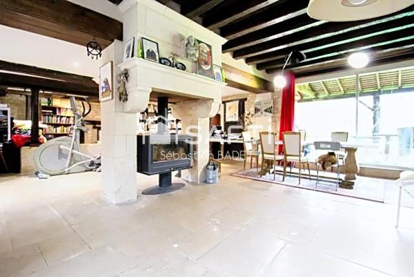 propriété exceptionnelle combine charme, espace et sérénité dans un cadre naturel d'exception.