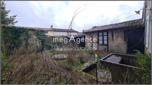 Maison à BRESSUIRE, 79300 - 6 pièces 108m²