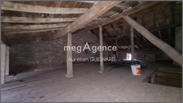 Maison à BRESSUIRE, 79300 - 6 pièces 108m²