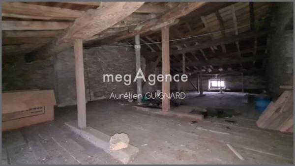 Maison à BRESSUIRE, 79300 - 6 pièces 108m²