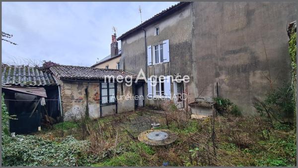 Maison à BRESSUIRE, 79300 - 6 pièces 108m²