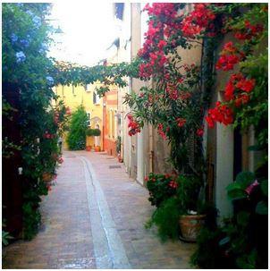 Cassis (13260) Immeuble de 5 logements loués _ 234m² avec terrasse balcons pour investir à Cassis