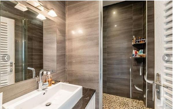 Cassis (13260) Immeuble de 5 logements loués _ 234m² avec terrasse balcons pour investir à Cassis