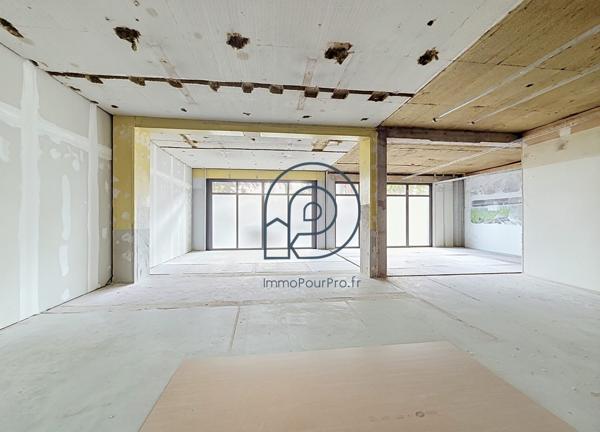 Lille – Grands Boulevards | Local commercial RDC 185 m² | Fort effet d'enseigne | À vendre