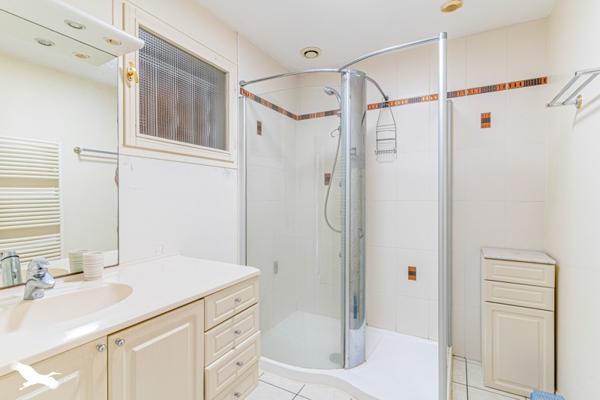 Maison 416 960 € Blanquefort 6 p 125 m² DPE D