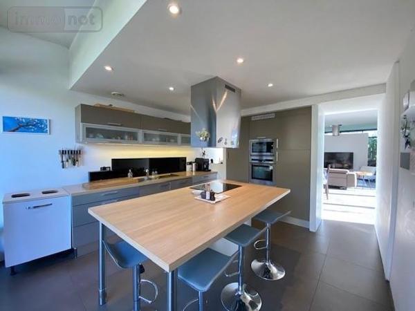 Maison à vendre à Le Rheu en Ille-et-Vilaine (35650), ref : 030/72997   
Sortie de ville