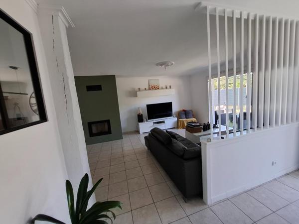 GRANDE MAISON FAMILIAL, 6 CHAMBRES, AVRILLE