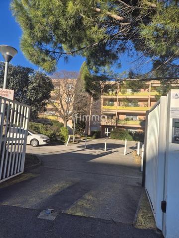 T4/T5 95M2 3 Balcons St Jean du Desert 13012