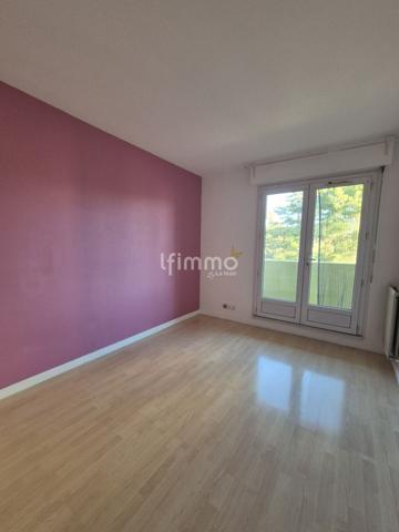 T4/T5 95M2 3 Balcons St Jean du Desert 13012