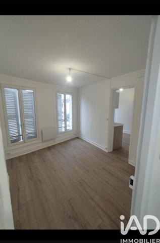 Location appartement 3 pièces 45 m² Montereau-Fault-Yonne